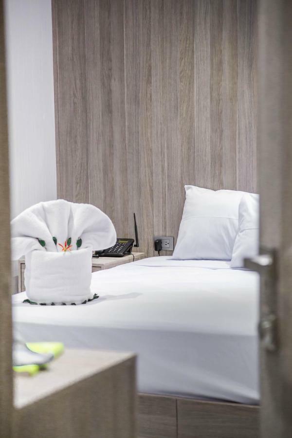 Majestic Hotel 3*